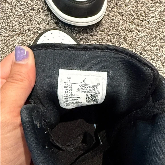 Jordan Men's Black, Red, and White Sneakers - Picture 2 of 5